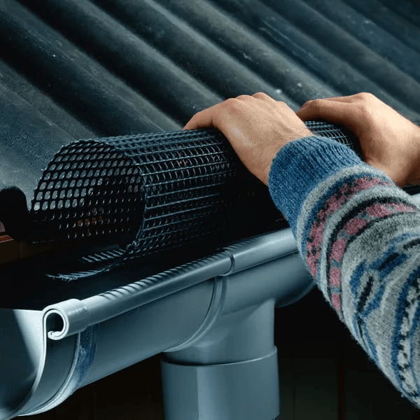 Gutter protection net
